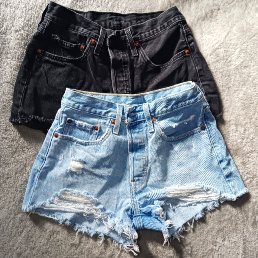 Levi's Shorts ×2 (Black&LightBlue) HIGHRISE